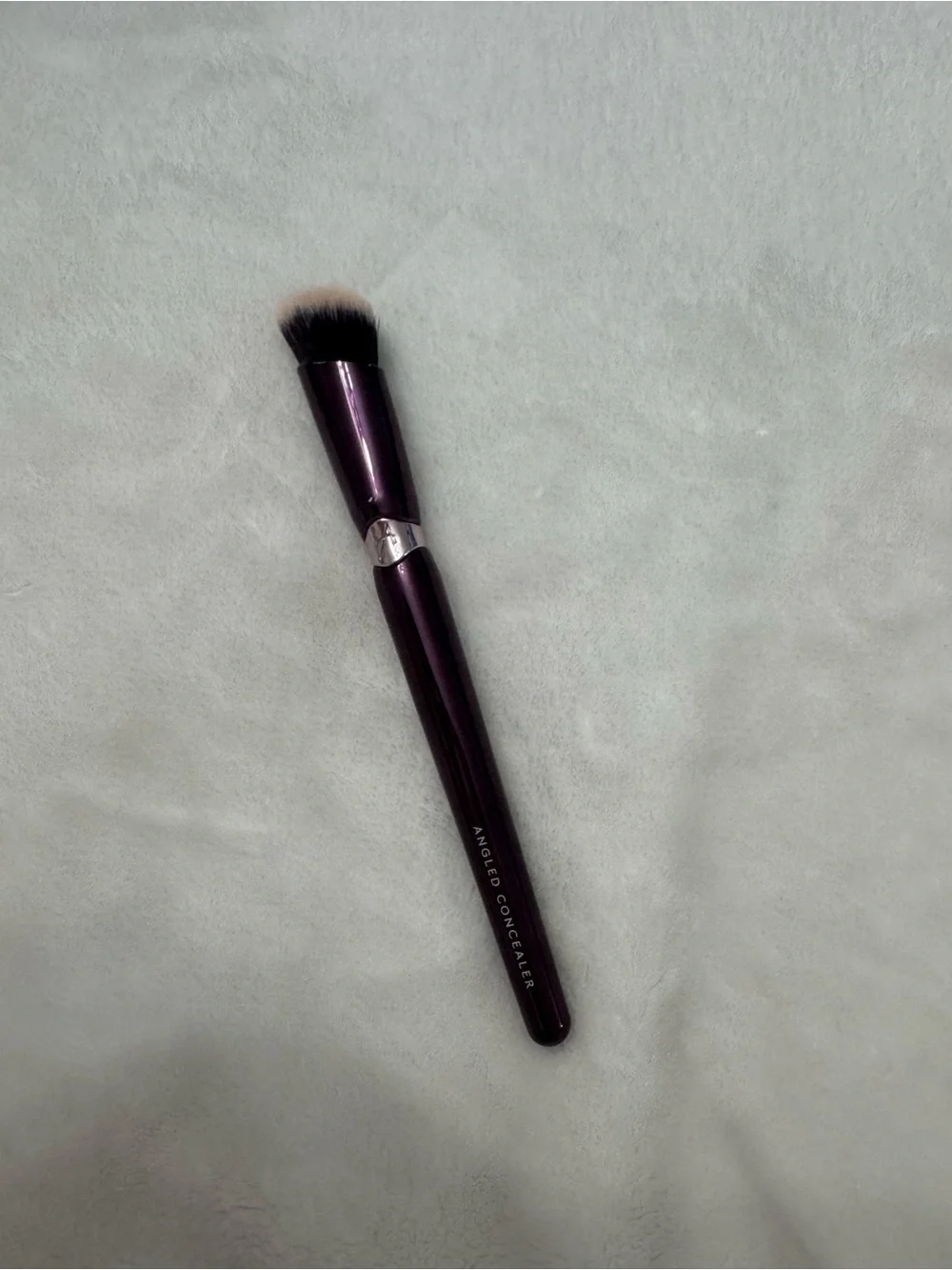 Anisa Beauty Angled Concealer Brush - Purple (Not a set)